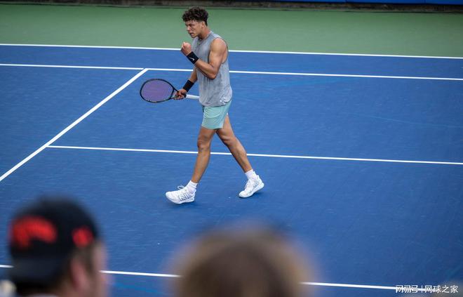 情与事业的 情与事业的