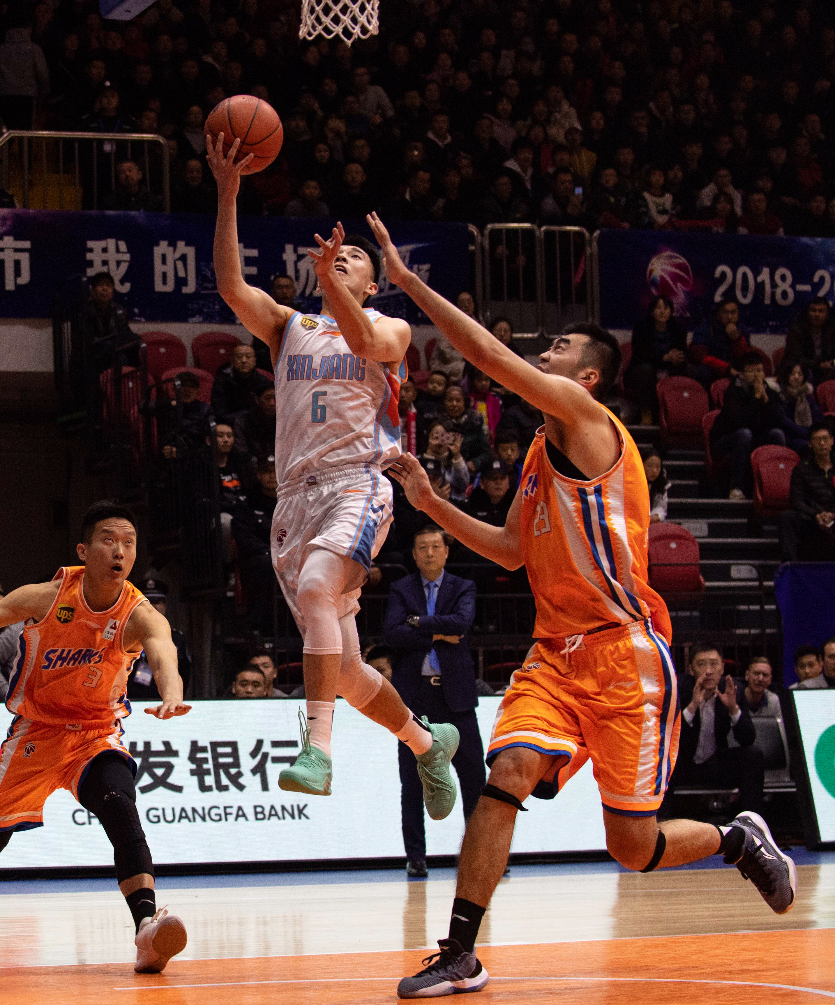 球水平上的 球水平上的