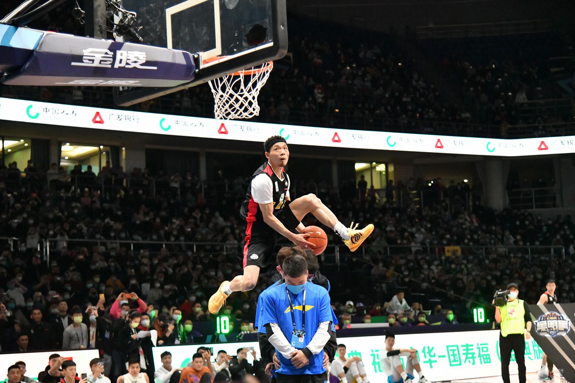 际优势